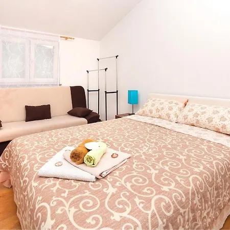 Apartments Barbara Brseč Extérieur photo