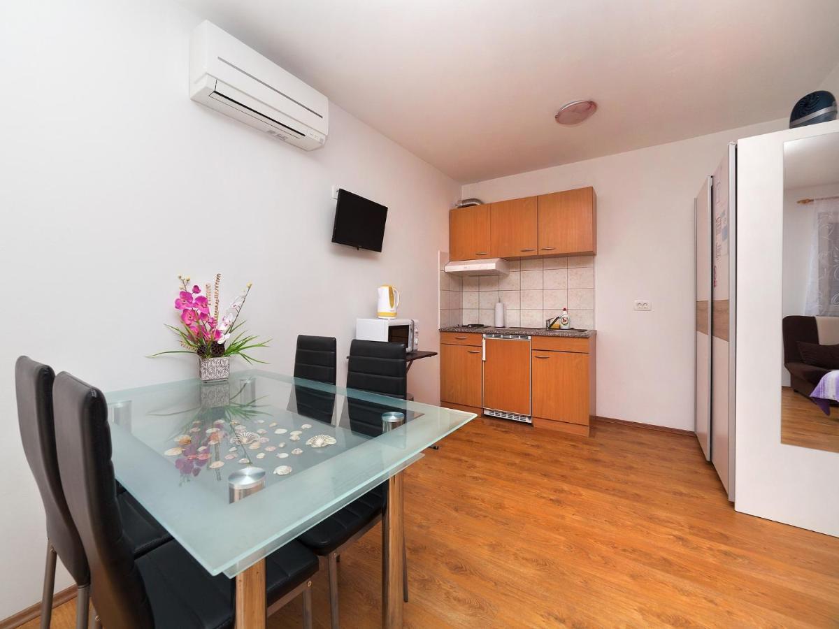 Apartment Barbara Brsec